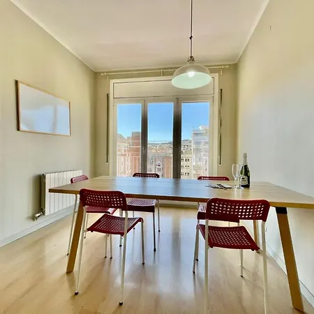 Barcelonaforrent Sagrada Penthouse * Barcelona
